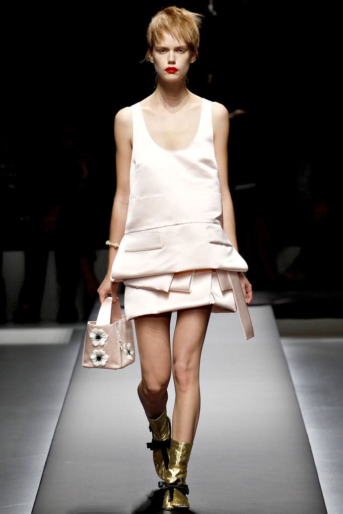 Prada 2013�����㳡����ͼƬ