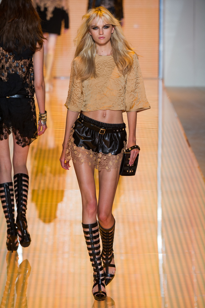 Versace 2013�����㳡����ͼƬ