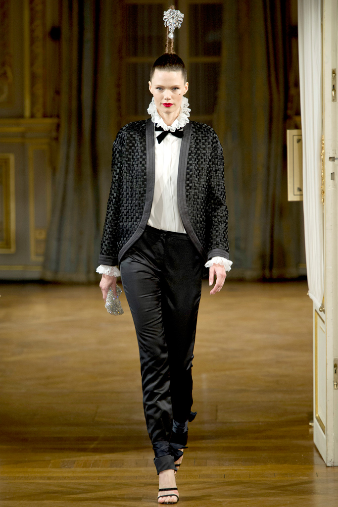 Alexis Mabille 2012�ﶬ�߼������㳡ͼ������ͼƬ