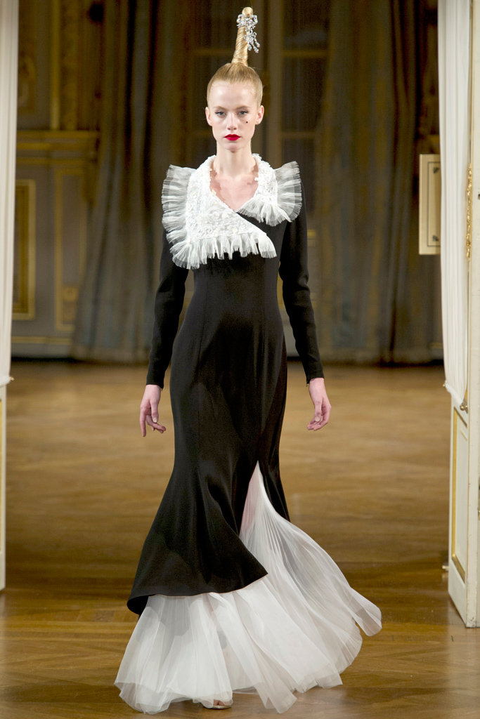 Alexis Mabille 2012�ﶬ�߼������㳡ͼ������ͼƬ