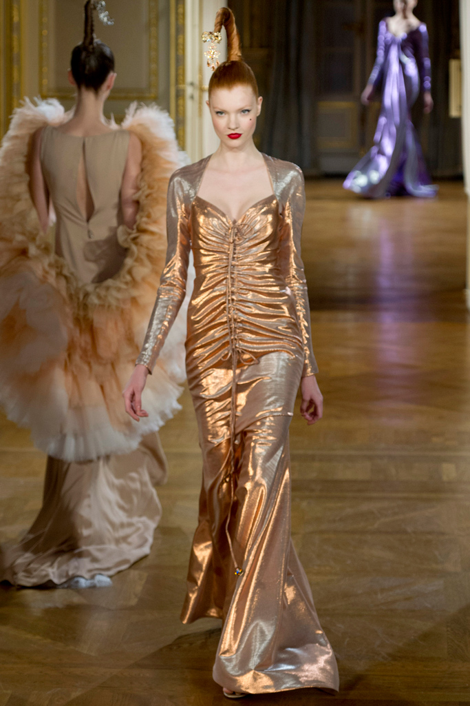 Alexis Mabille 2012�ﶬ�߼������㳡ͼ������ͼƬ