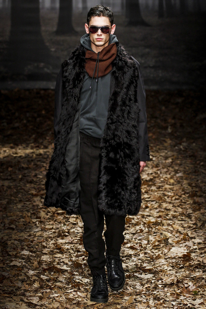 Trussardi 2013�ﶬ��װ�㳡ͼ������ͼƬ