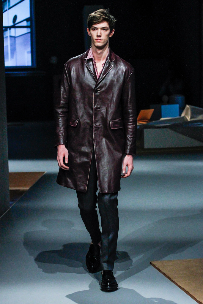 Prada 2013�ﶬ��װ�㳡ͼ������ͼƬ