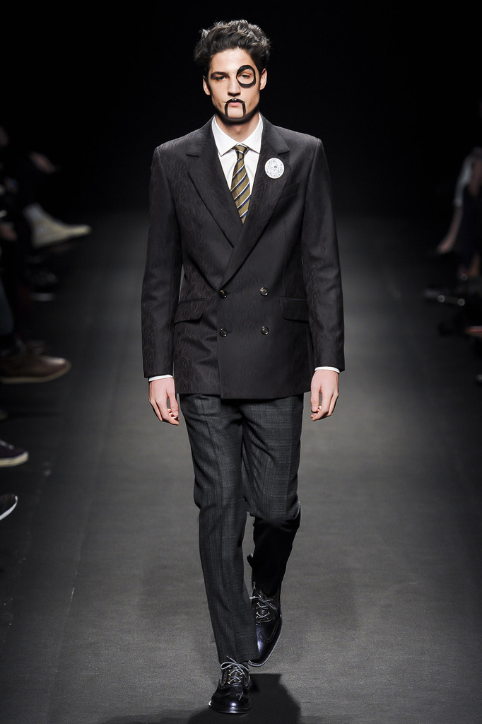 Vivienne Westwood 2013�ﶬ��װ�㳡ͼ������ͼƬ