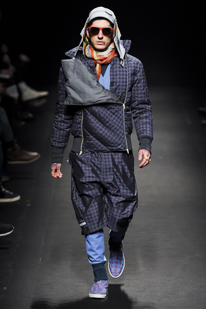 Vivienne Westwood 2013�ﶬ��װ�㳡ͼ������ͼƬ