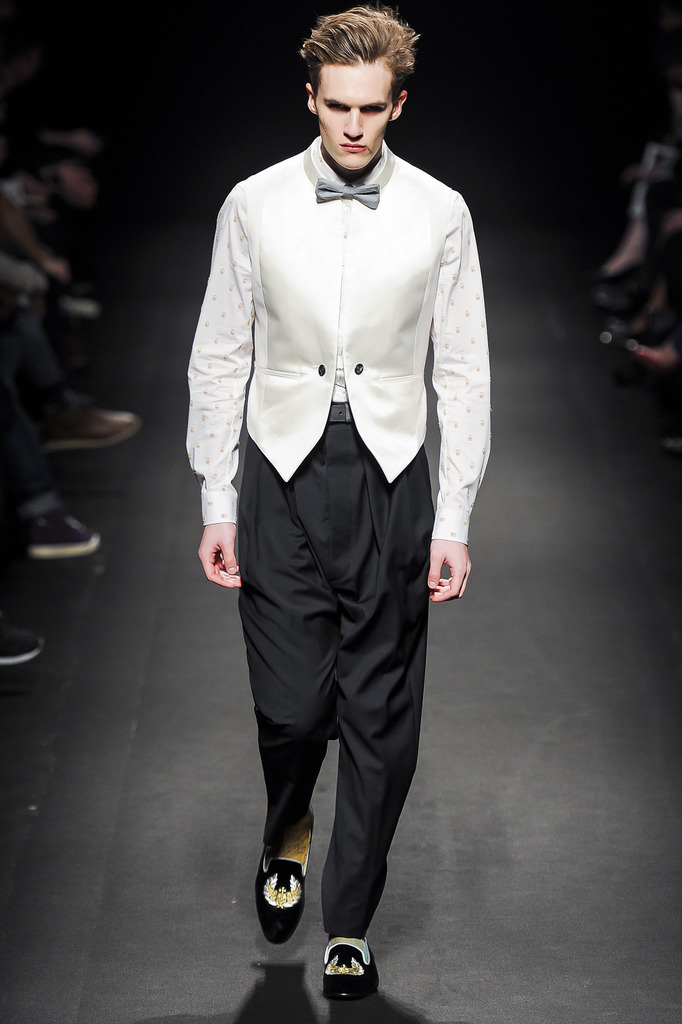 Vivienne Westwood 2013�ﶬ��װ�㳡ͼ������ͼƬ