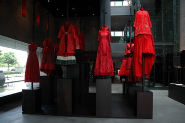 ���˩q�� Shiatzy Chen �й��ܲ�