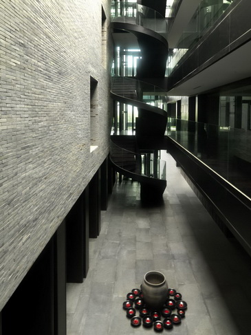 ���˩q�� Shiatzy Chen �й��ܲ�