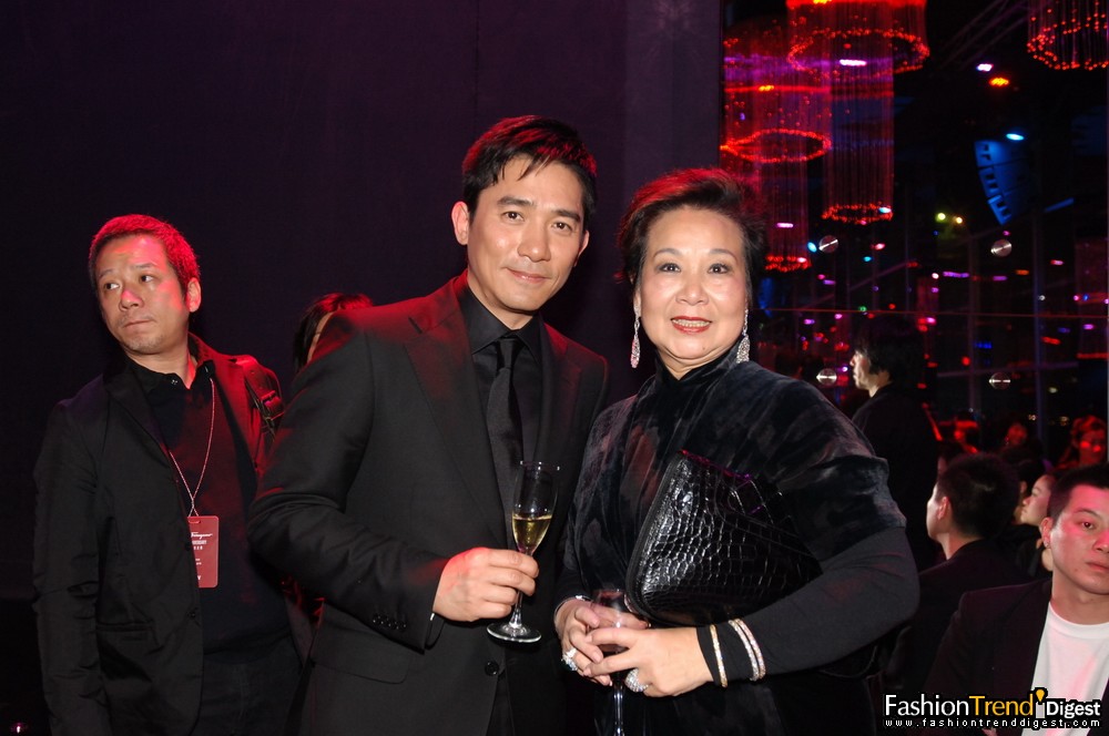 梁朝伟与Ferragamo亚太区总裁Ms Wong 