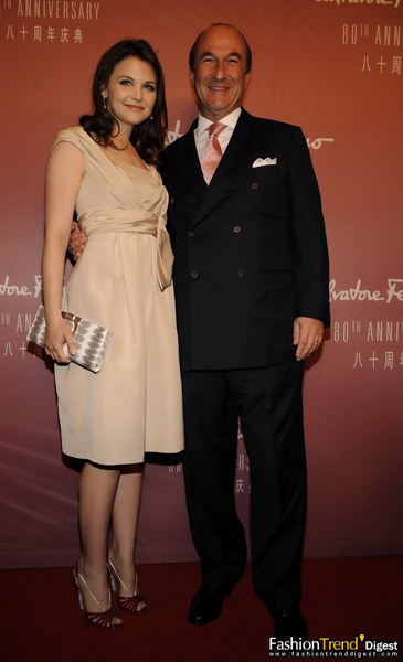 Ginnifer Goodwin、Mr. Michele Norsa (CEO) 