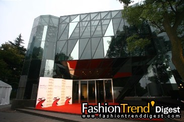 Ferragamo����Ĵ���