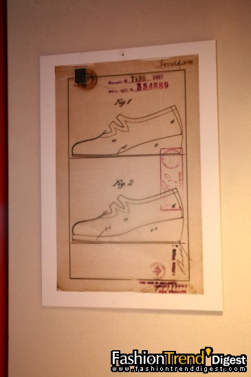 Ferragamo����Ĵ���