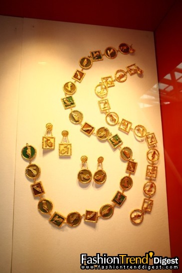 Ferragamo����Ĵ���