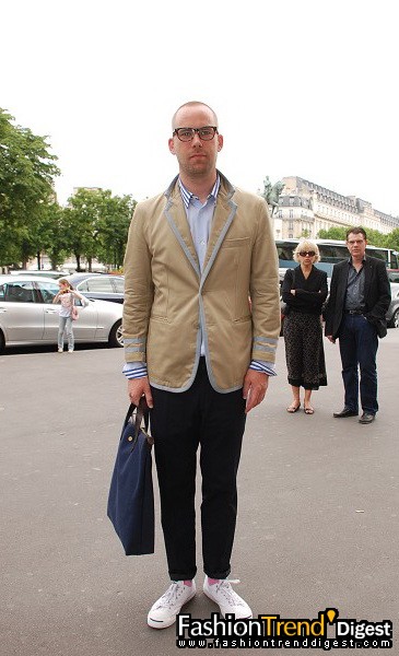 09���İ�����װ�㳡�����