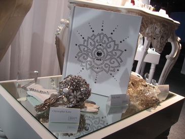 CRYSTALLIZED���ʦƷ�ƻ�ɴչ