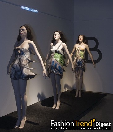 Hussein Chalayan���չ