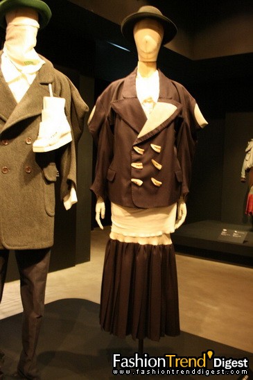 Vivienne Westwood����Ѳ��ʱװչ���վ