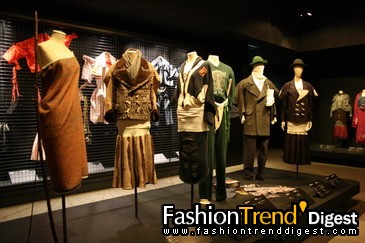 Vivienne Westwood����Ѳ��ʱװչ���վ