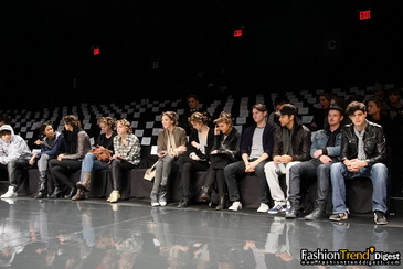 0910�ﶬLacoste�㳡��̨