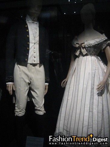 �������ʱ��Ůװ�����չ��