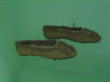 �������ʱ��Ůװ�����չ��