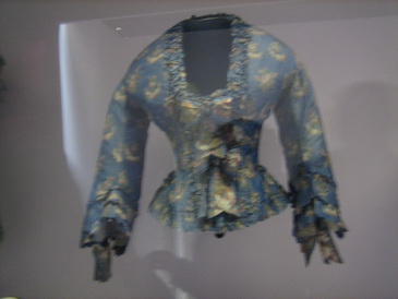 �������ʱ��Ůװ�����չ��