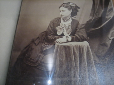 �������ʱ��Ůװ�����չ��