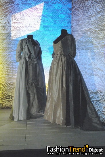 Christian Lacroix�¼���Ϸ��չ��