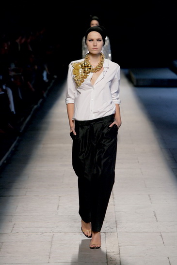 ��6+ �������ա�չ����ʦ����