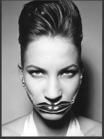 ��6+ �������ա�չ����ʦ����