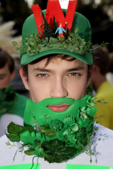 ��6+ �������ա�չ����ʦ����