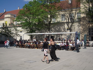 άҲ�ɵ��߽�Modepalastչʾ��