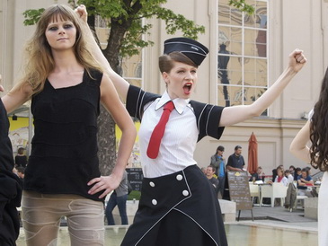 άҲ�ɵ��߽�Modepalastչʾ��