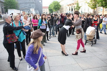 άҲ�ɵ��߽�Modepalastչʾ��