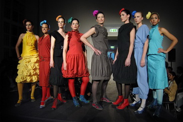 άҲ�ɵ��߽�Modepalastչʾ��