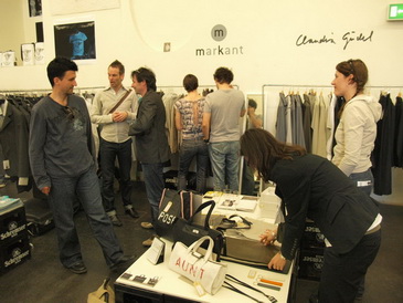 άҲ�ɵ��߽�Modepalastչʾ��