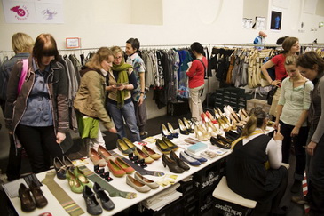 άҲ�ɵ��߽�Modepalastչʾ��