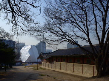 Prada�׶�Transformerչ��