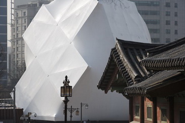 Prada�׶�Transformerչ��