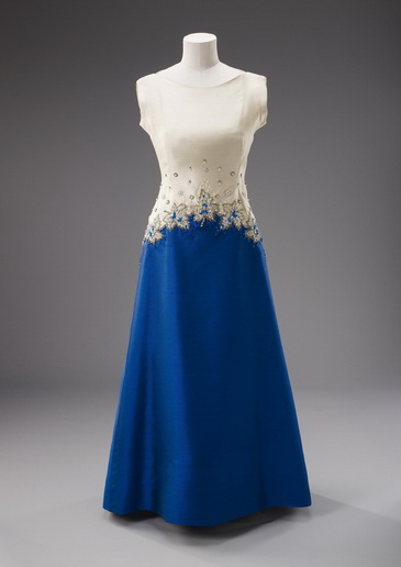 �����¹�����ɯ�׶����ķ�װ