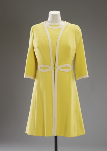 �����¹�����ɯ�׶����ķ�װ