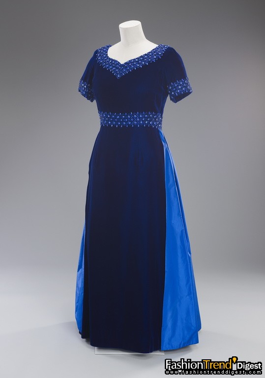 Evening dress worn for the State Visit of the President of Zambia, 1983 