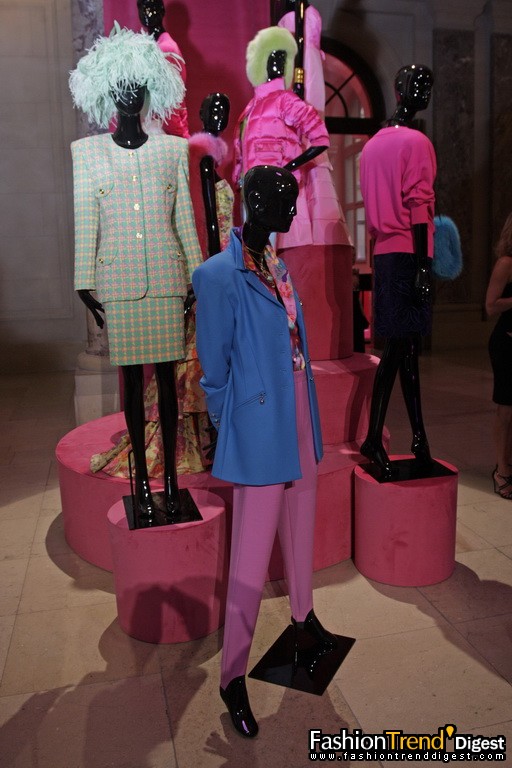 ESCADA : A View on Fashion 1978-2009 