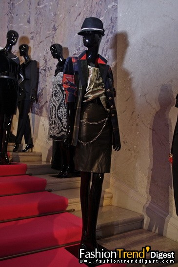 ESCADA : A View on Fashion 1978-2009