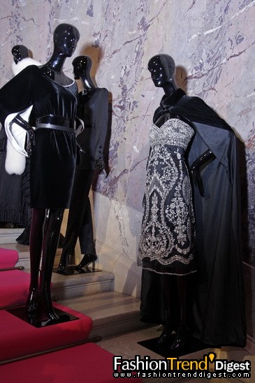 ESCADA : A View on Fashion 1978-2009