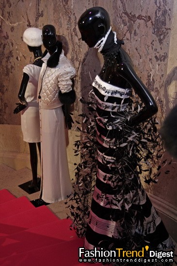 ESCADA : A View on Fashion 1978-2009