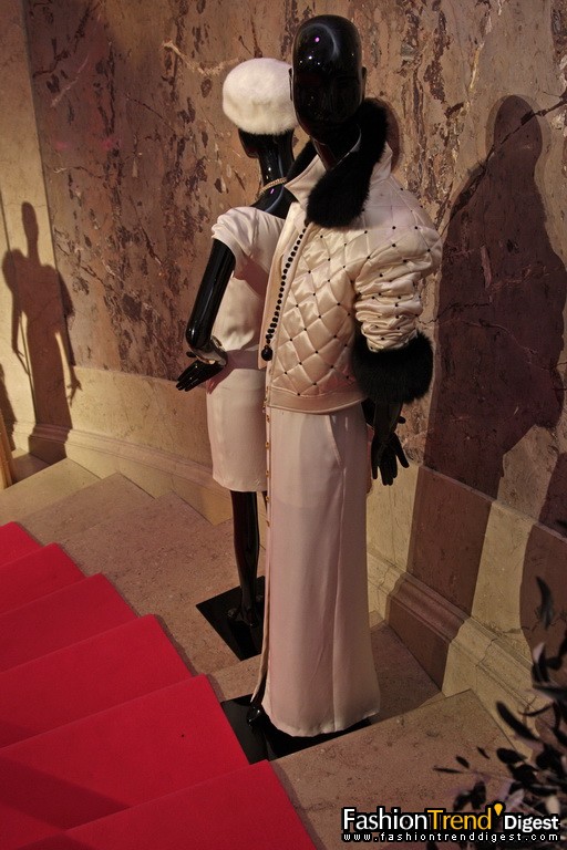 ESCADA : A View on Fashion 1978-2009 