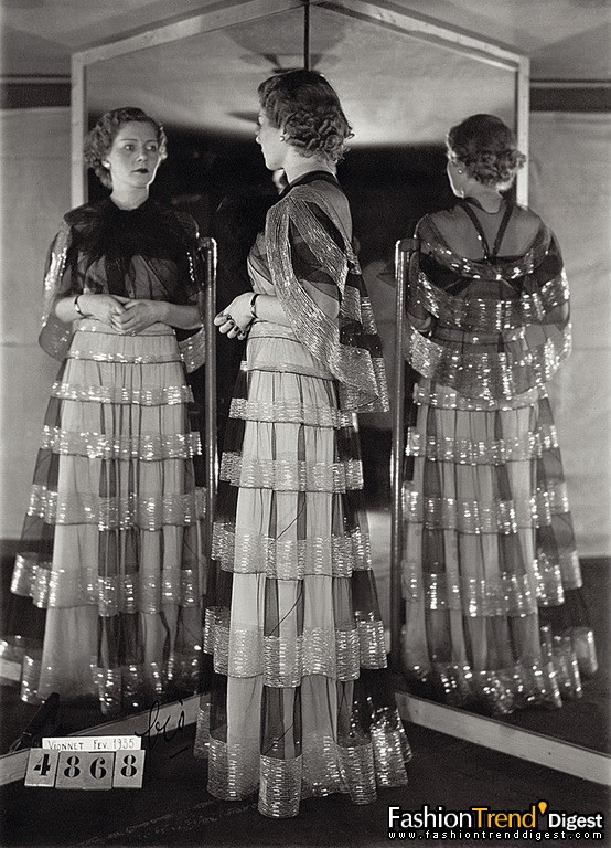 1935年作品模特着装照 