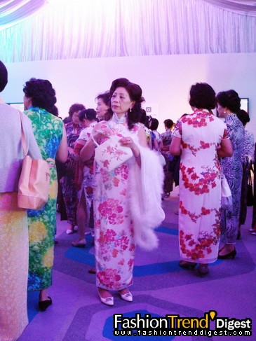 �������Ϻ�ʱװ�ܺ�̨