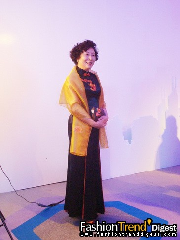 �������Ϻ�ʱװ�ܺ�̨